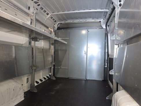 Used 2022 RAM ProMaster 2500 w/ Interior LED Lighting Group FWD image 5
