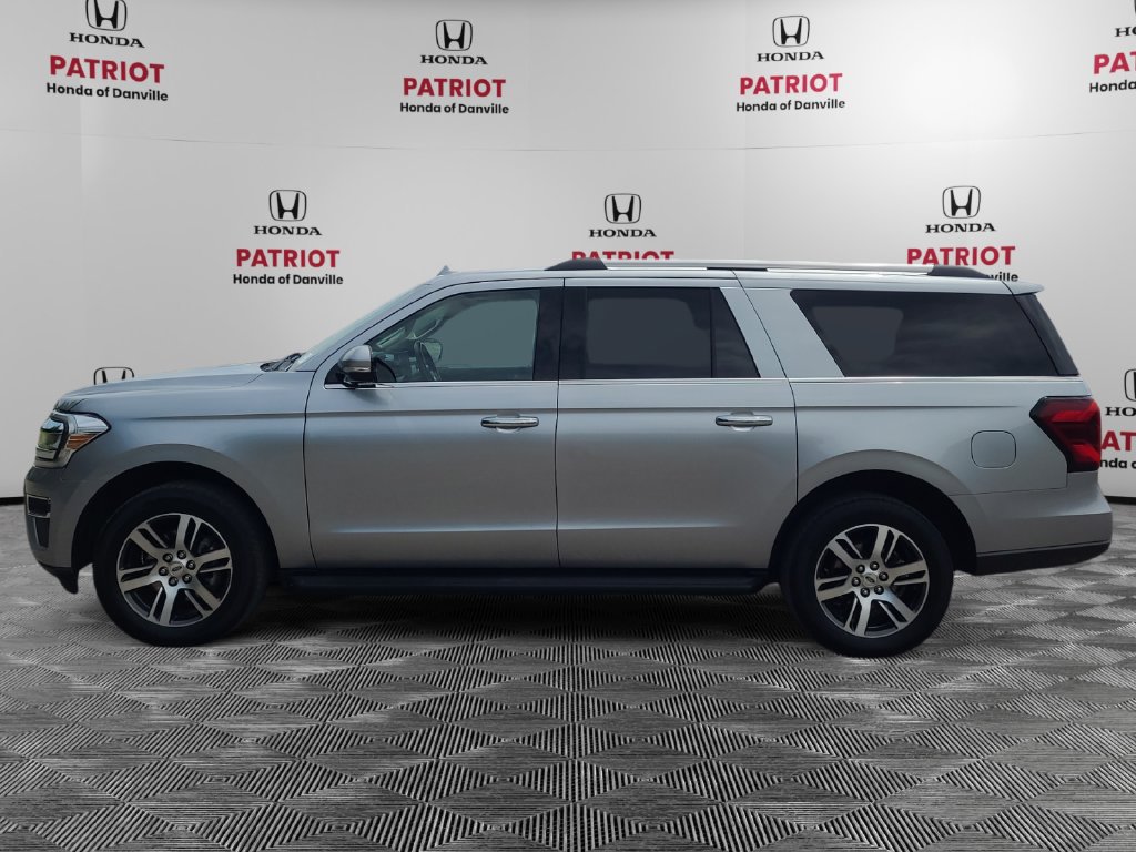Used 2024 Ford Expedition Max Limited AWD/4WD image 2
