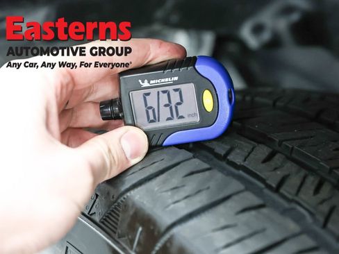 Used 2025 Jeep Wrangler Unlimited Sahara AWD/4WD image 23