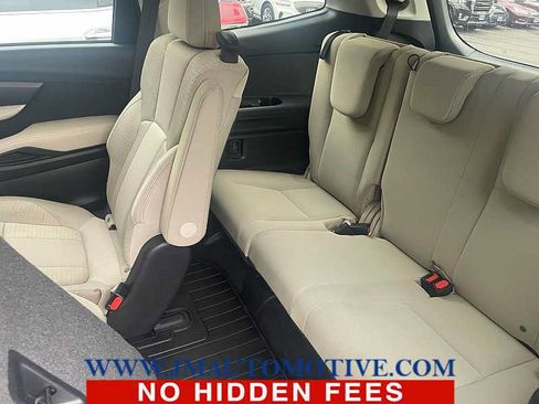 Used 2021 Subaru Ascent Premium w/ Convenience Package AWD/4WD image 4