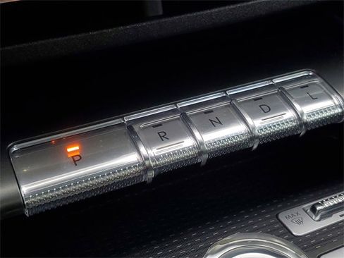 Certified 2024 Lincoln Nautilus Reserve w/ Equipment Group 202A image 34