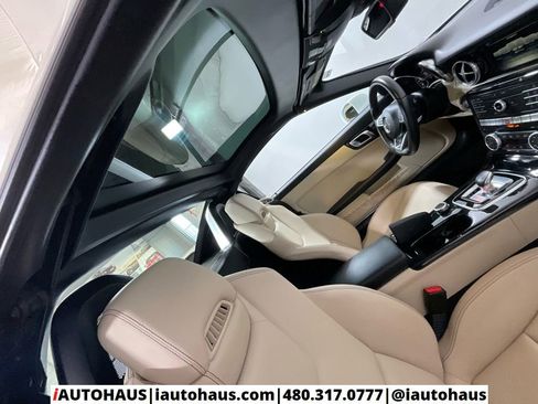 Used 2020 Mercedes-Benz SLC 300 w/ Premium Package image 42