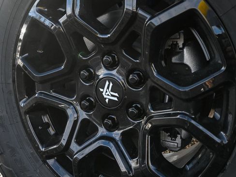 New 2025 Ford F150 XLT w/ Equipment Group 301A Standard image 15