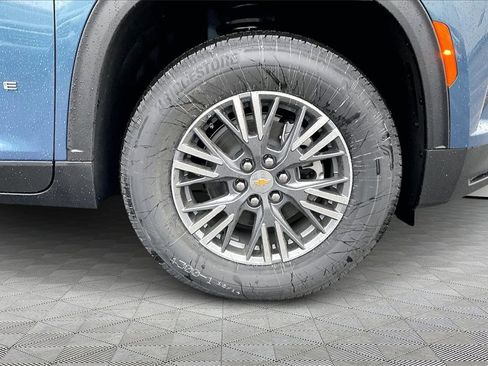 New 2026 Chevrolet Traverse LT w/ Driver Confidence Package image 15