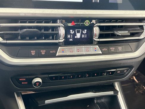 Used 2021 BMW 330i xDrive Sedan w/ Convenience Package image 16