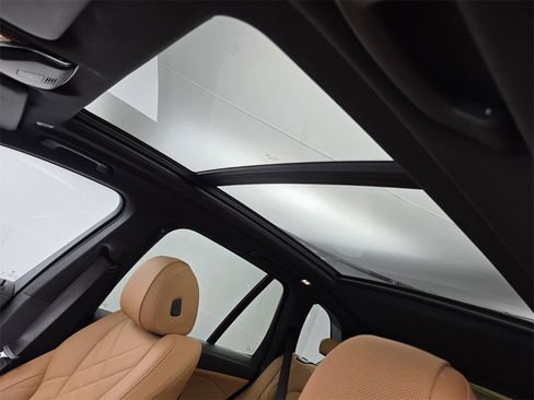 Certified 2024 BMW X5 xDrive40i w/ Premium Package image 12