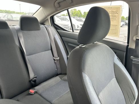 Used 2023 Nissan Versa SV FWD image 14