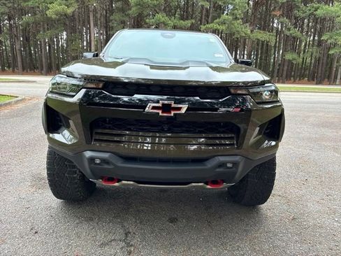 Used 2024 Chevrolet Colorado ZR2 w/ ZR2 Convenience Package III AWD/4WD image 7