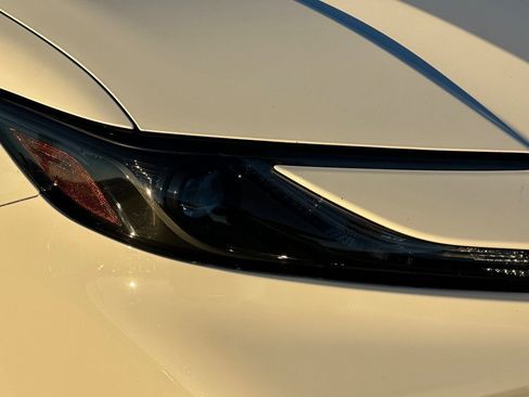 Used 2025 Toyota Camry LE image 9