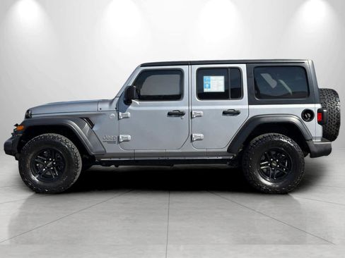 Used 2018 Jeep Wrangler Unlimited Sport AWD/4WD image 5