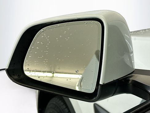 Used 2023 Tesla Model Y Long Range image 16