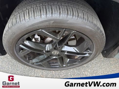 Used 2025 Volkswagen Tiguan SE R-Line AWD/4WD image 16
