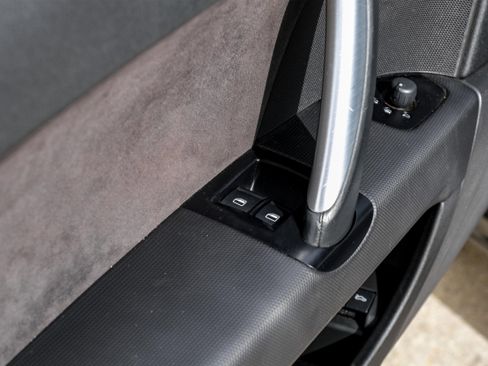 Used 2010 Audi TTS 2.0T Premium image 31