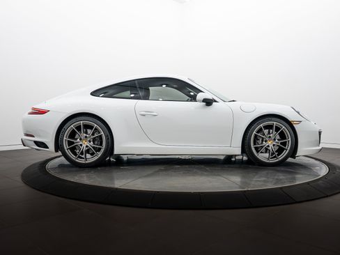 Certified 2017 Porsche 911 Carrera RWD image 8