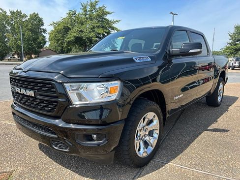 Used 2022 RAM 1500 Big Horn AWD/4WD image 3
