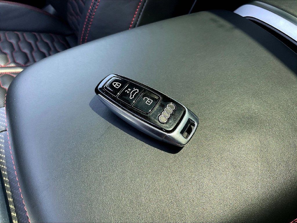 Used 2023 Audi RS Q8 AWD/4WD image 35