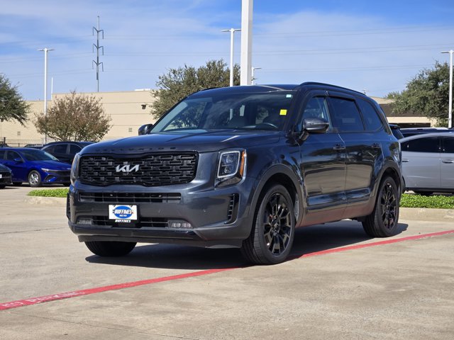 Certified 2022 Kia Telluride SX w/ SX Prestige Package AWD/4WD image 3