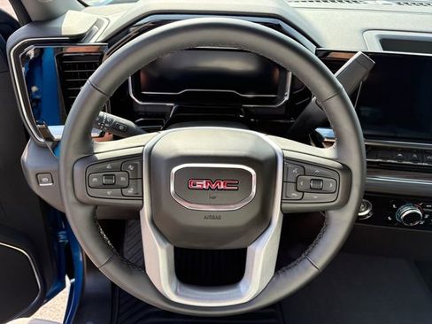 Used 2024 GMC Sierra 1500 Elevation image 10