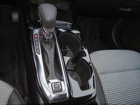 Certified 2025 Chevrolet Trax LT w/ LT Convenience Package image 15