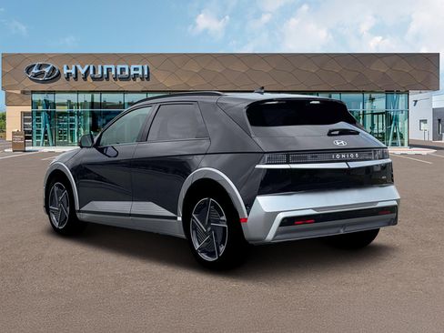 New 2025 Hyundai Ioniq 5 Limited image 5