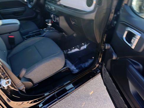 Certified 2024 Jeep Wrangler Sport image 19