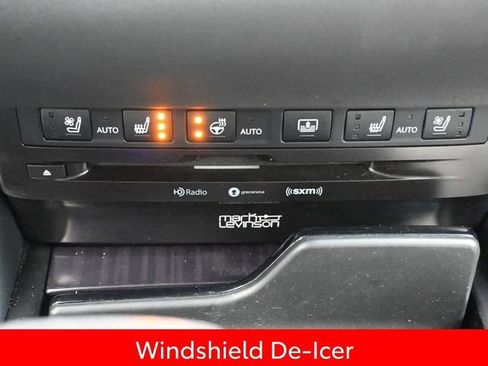 Used 2021 Lexus ES 300h w/ Accessory Package image 17