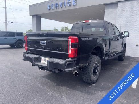 Used 2024 Ford F250 Lariat w/ Tremor Off-Road Package AWD/4WD image 2