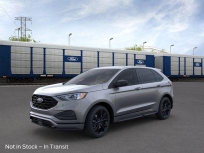 New 2024 Ford Edge SE w/ Black Appearance Package