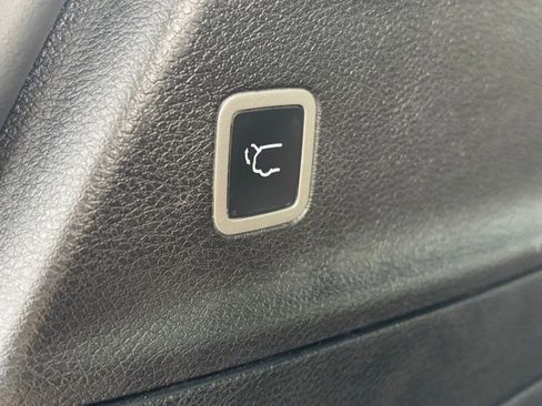 Used 2022 Chrysler Pacifica Pinnacle image 7