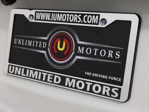 Used 2018 Cadillac XT5 FWD image 17