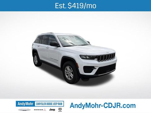 Used 2023 Jeep Grand Cherokee Laredo AWD/4WD image 1