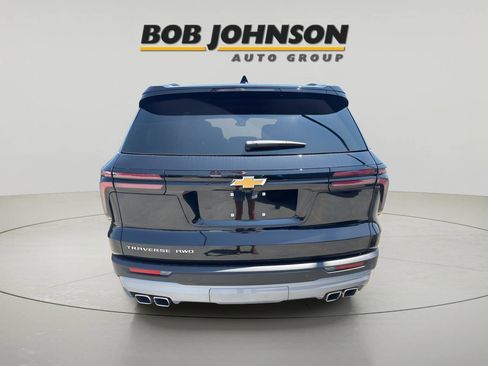 New 2025 Chevrolet Traverse LT image 4
