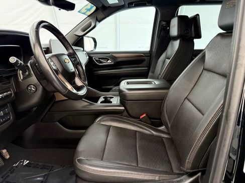 Used 2023 Chevrolet Tahoe High Country image 14