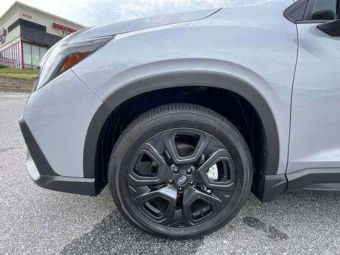 Certified 2025 Subaru Ascent Bronze Edition w/ Onyx Package AWD/4WD image 13