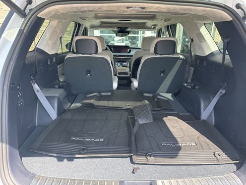 Used 2024 Hyundai Palisade Calligraphy FWD image 11