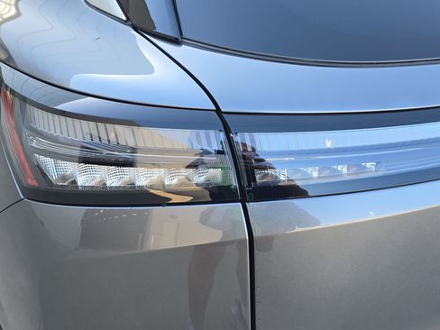 Used 2025 Nissan Murano SL AWD/4WD image 33