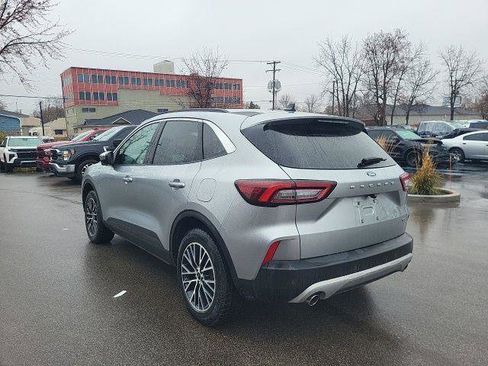 Used 2024 Ford Escape PHEV image 5