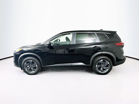 Used 2025 Nissan Rogue SV image 4