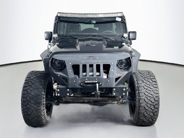 Used 2018 Jeep Wrangler Unlimited Rubicon w/ Cold Weather Group AWD/4WD image 2