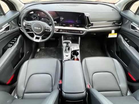 New 2025 Kia Sportage SX image 17