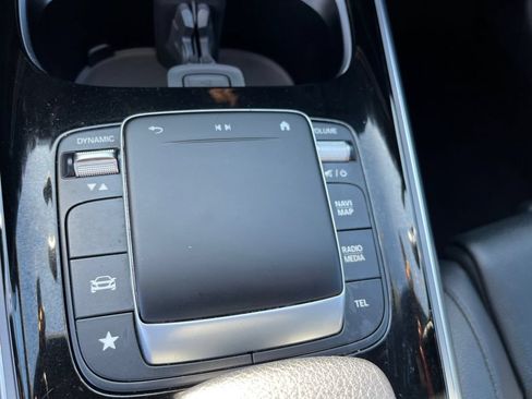 Certified 2022 Mercedes-Benz GLA 250 4MATIC image 24