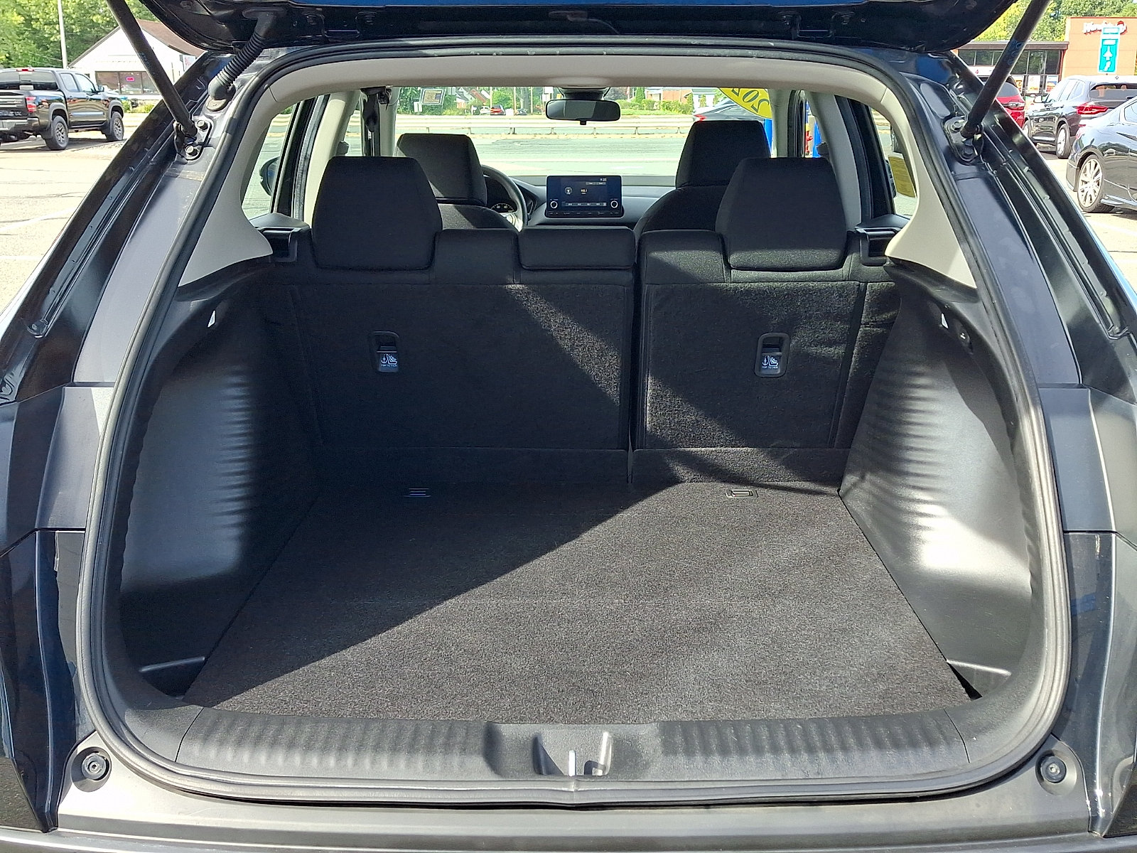 Used 2025 Honda HR-V LX image 29