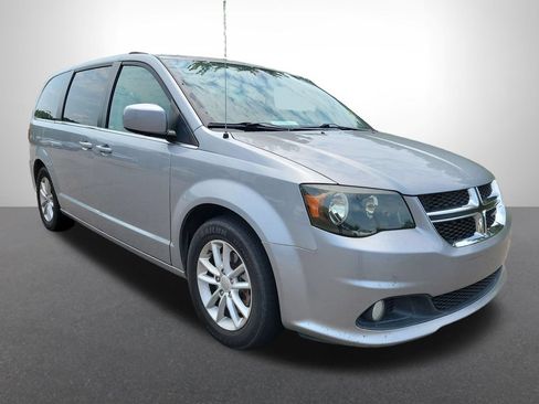 Used 2019 Dodge Grand Caravan SXT FWD image 7