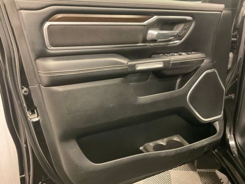 Used 2022 RAM 1500 Laramie AWD/4WD image 16
