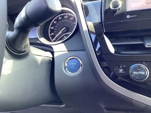 Used 2023 Toyota Camry XLE image 16