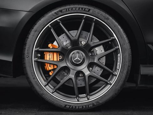 Used 2018 Mercedes-Benz E 63 AMG S image 17