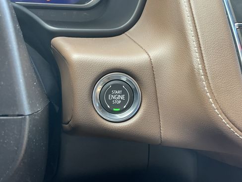 Used 2023 Chevrolet Tahoe High Country w/ Premium Package 2 image 24