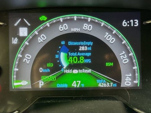 Used 2021 Toyota RAV4 Limited image 31