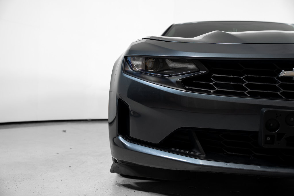 Used 2020 Chevrolet Camaro LT w/ Technology Package RWD image 16