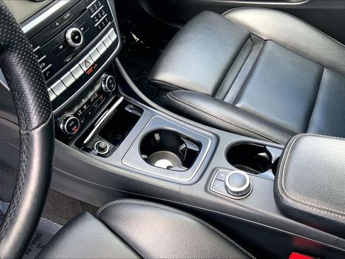Used 2020 Mercedes-Benz GLA 250 4MATIC image 22